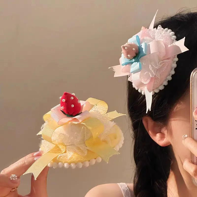 Sweet Lolita Strawberry Cake Mini Hat Hair Clip – Kawaii Dessert-Themed Birthday Headwear, Elegant Lace Cake-Shaped Hair Accessory for Photoshoot & Party
